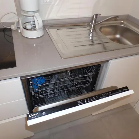 Cozy Flat For Five Guests In An Enclosed * Bibione